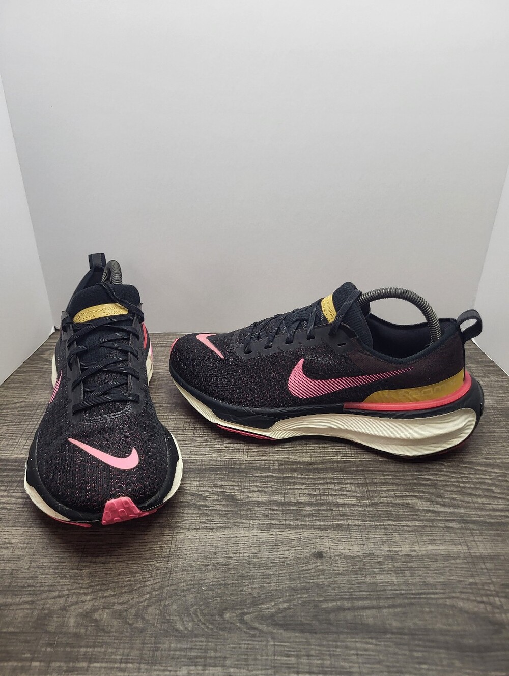 Nike ZoomX Invincible Run 3 Earth Pink Spell Women's Size 10 Running Shoes